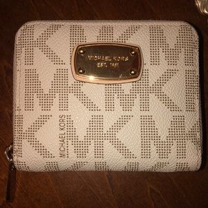 Michael Kors white mini wallet